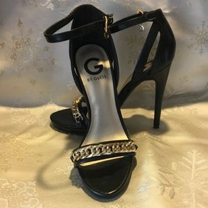 G by GUESS size 6.5 BLACK HEELS